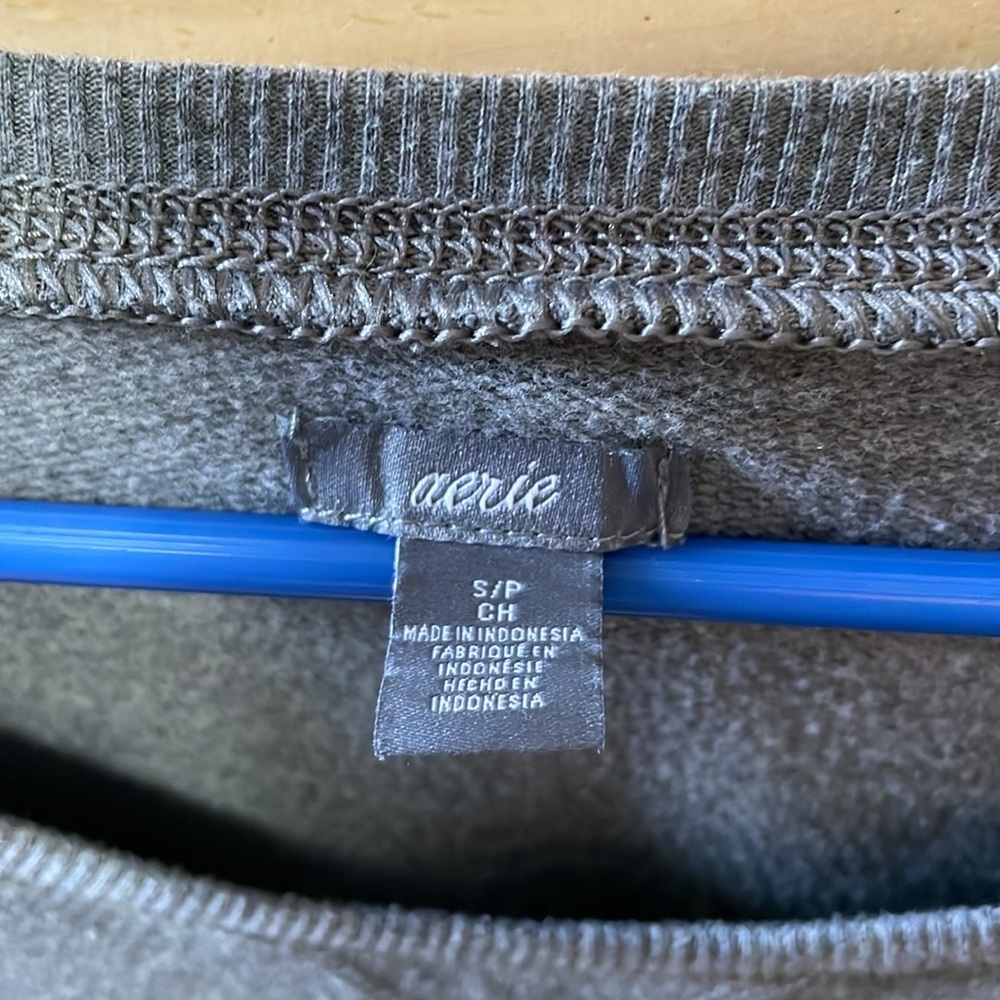 Aerie Women’s Sweatshirt size S - Picture 3 of 5